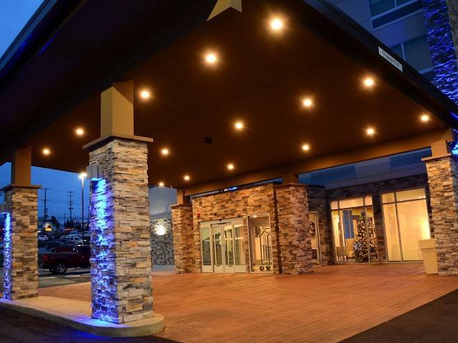 Holiday inn express & suites pittsburgh monroeville