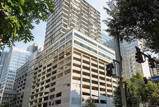 Stay Alfred At The Venue Image