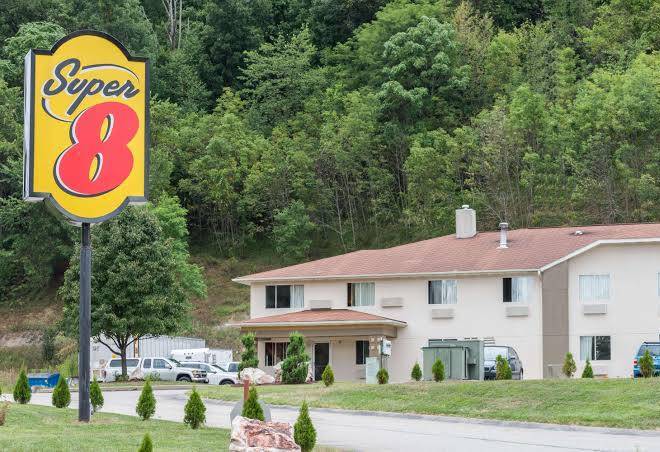 Super 8 by wyndham pittsburgh monroeville