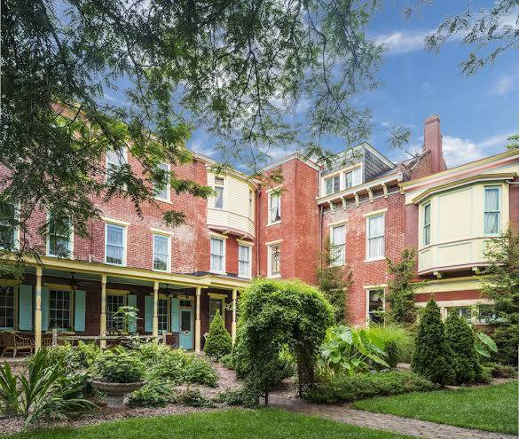 The parador inn