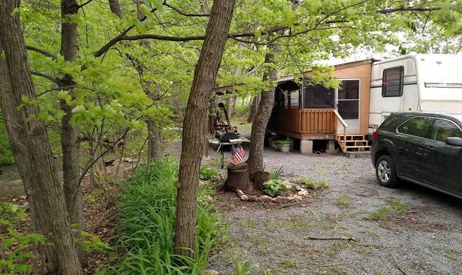 Choice camping court