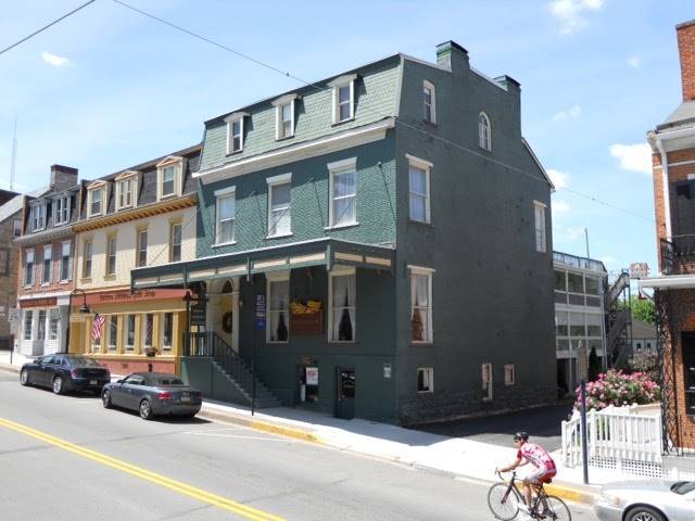Golden eagle inn