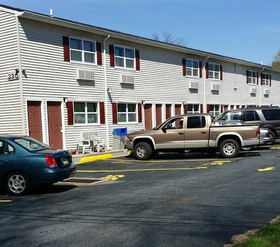 Country inn motel