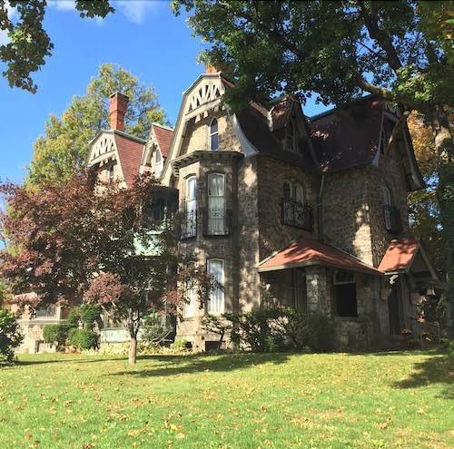 The inn at centre park