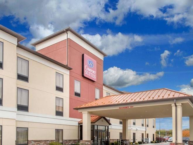 Comfort Suites Altoona Image