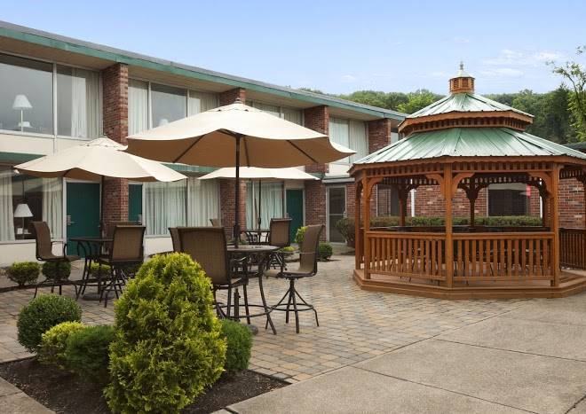 Days inn by wyndham butler conference center