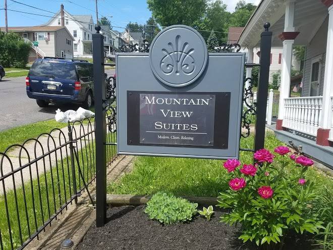 Mountain view suites