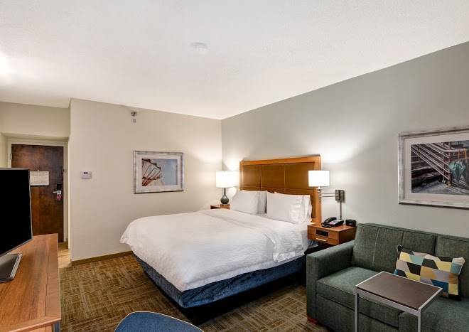 Hampton inn state college