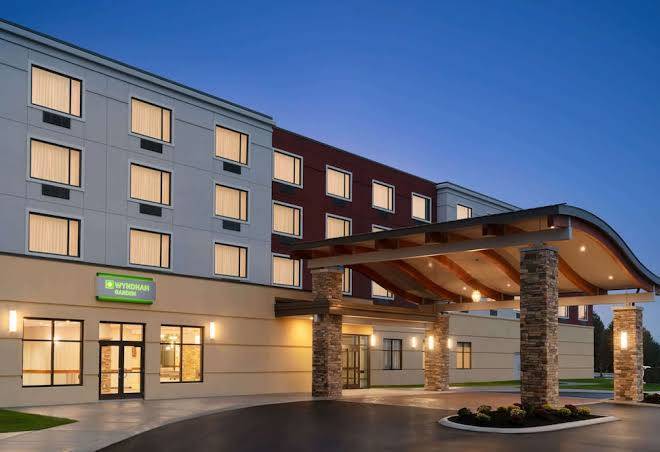 Wyndham Garden State College Image