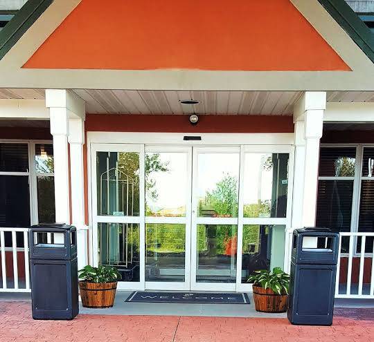 Country inn & suites by radisson harrisburg west pa