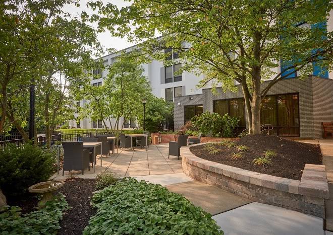 Hampton inn harrisburg west