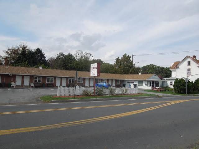 Cocoa motel