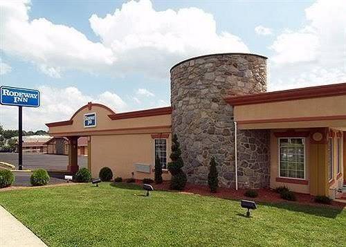 Parkway inn