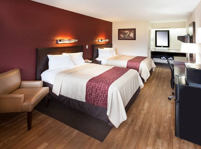 Red Roof Plus+ Philadelphia Airport Image