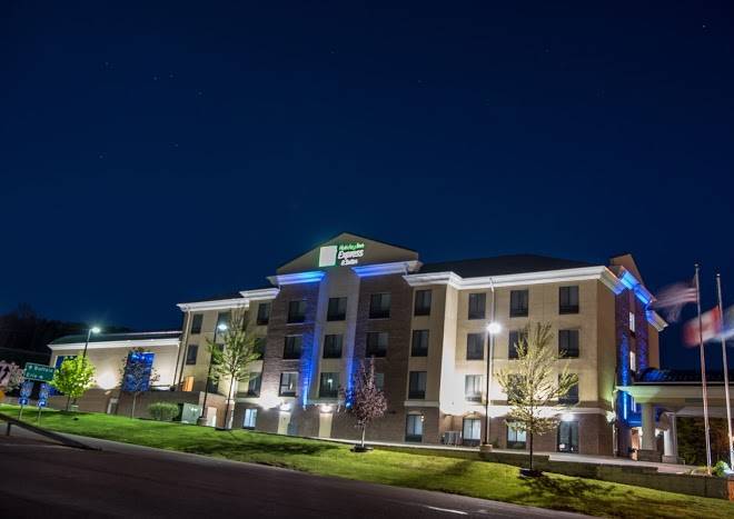 Holiday inn express & suites north east erie i90 exit 41
