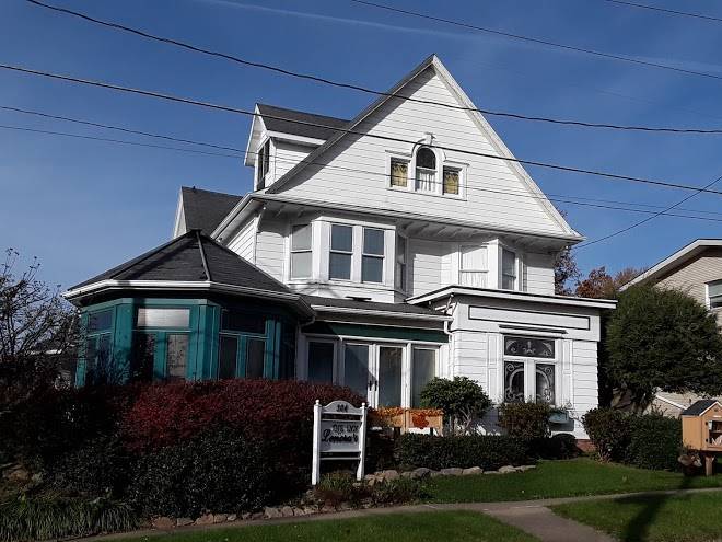 The inn at lenora's