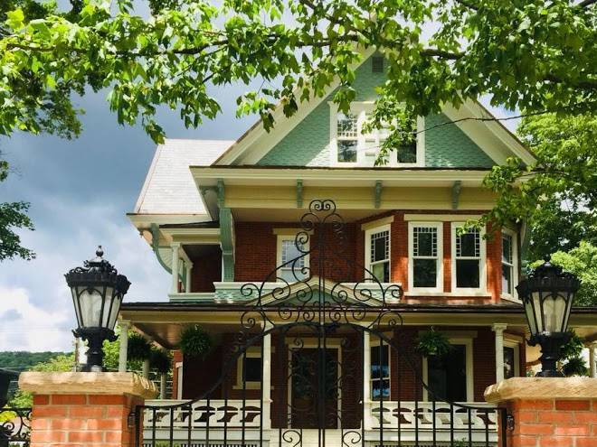 Maple shade mansion