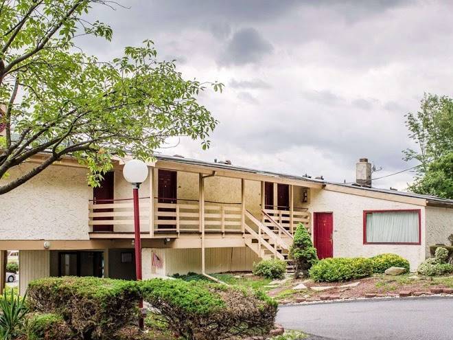 Econo lodge summit scranton