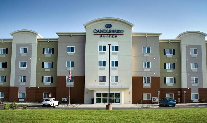 Candlewood suites lancaster west