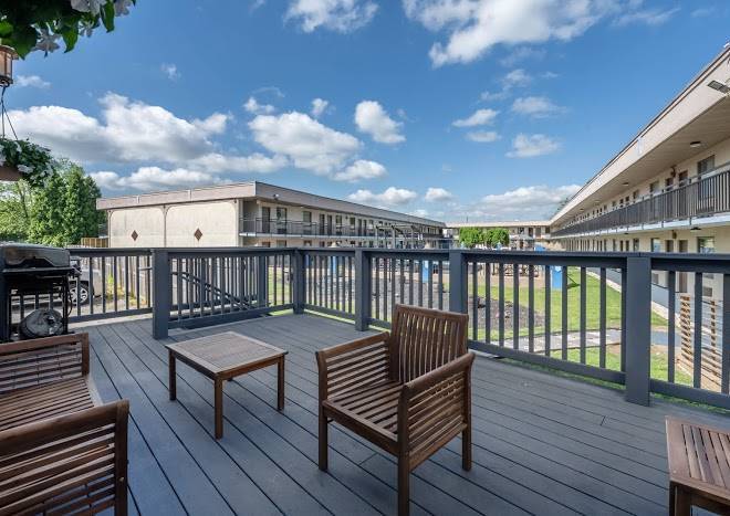 Clarion inn & suites