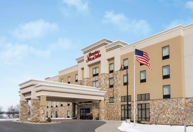 Hampton inn & suites mount joy lancaster west