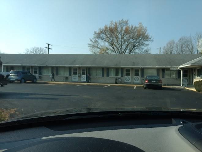 Four seasons motel