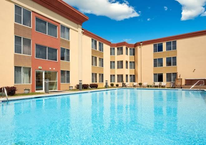 Center 100 hotel