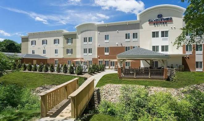 Candlewood suites grove city outlet center