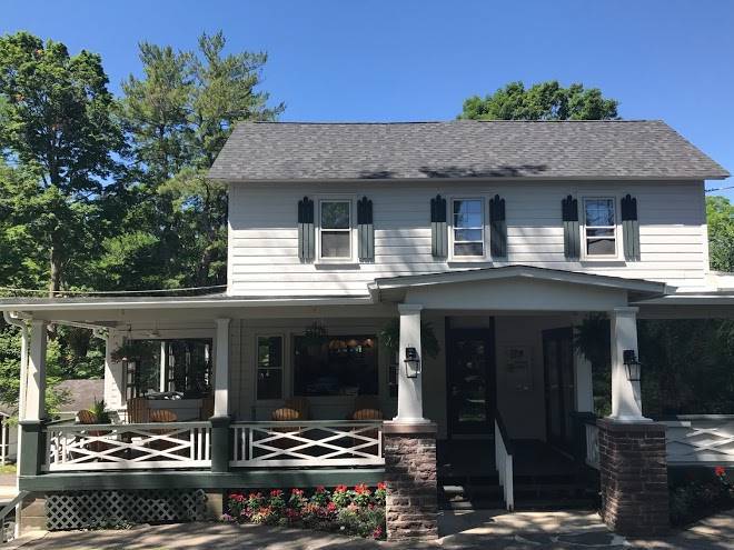 Rainbow Mountain Resort Image