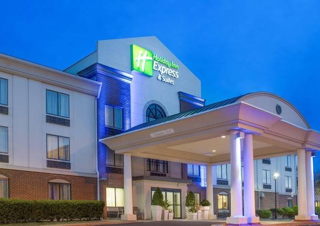 Holiday Inn Express & Suites Easton Image