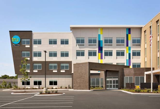 Tru by hilton easton