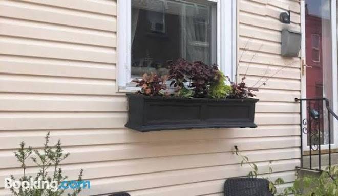 Charming 3bd art museum area patio