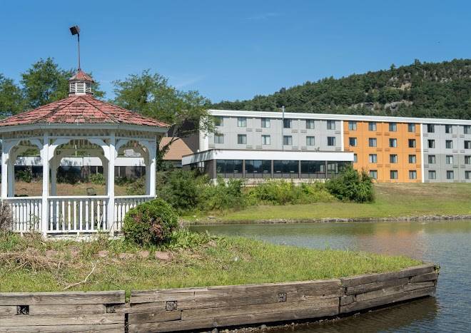 Best Western Hunt's Landing Hotel Matamoras Milford Image