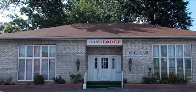 Valley lodge
