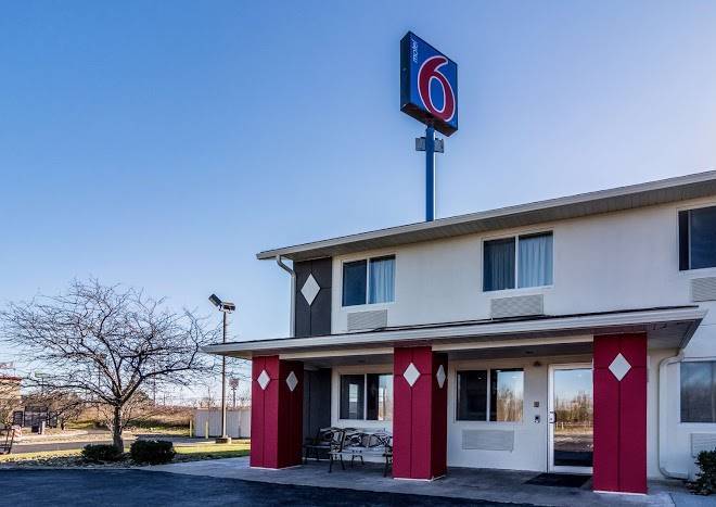 Motel 6 Barkeyville Pa Image