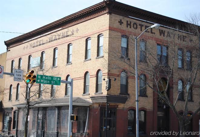 Hotel wayne