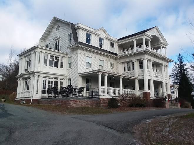 Mansion at noble lane