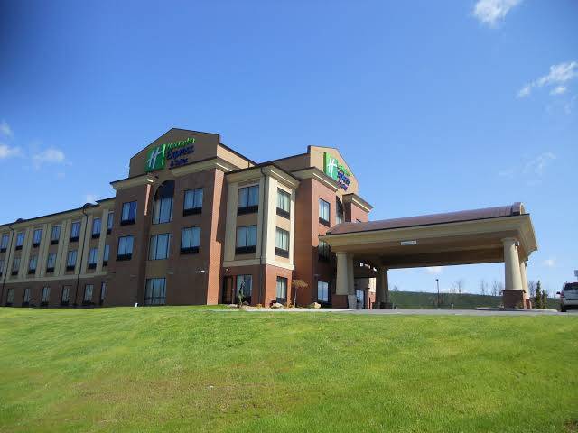 Holiday inn express & suites greensburg
