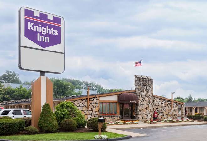 Knights inn greensburg