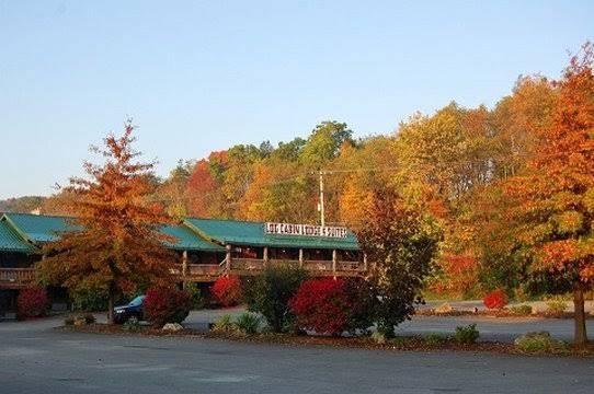 Log cabin lodge & suites