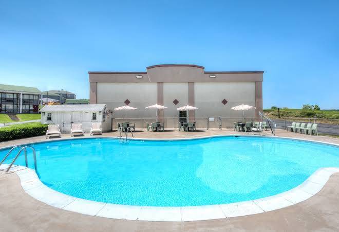 Days Inn By Wyndham New Cumberland Harrisburg South Image