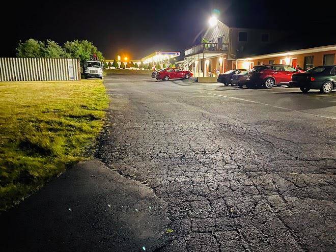 Classic motor lodge