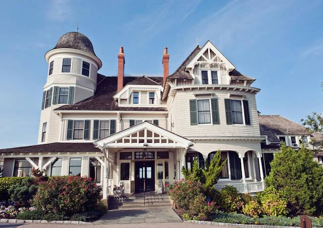 Castle hill inn
