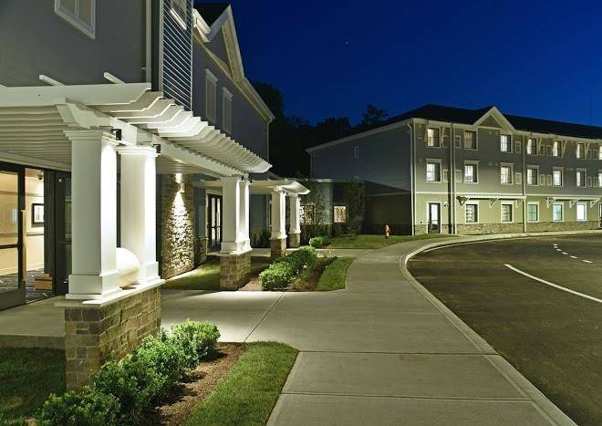 Tiverton casino hotel