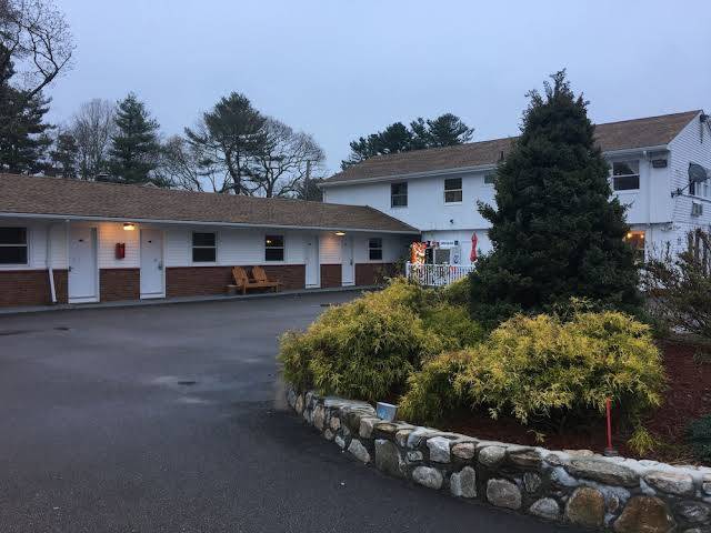 Aquastar inn at westerly