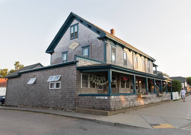 The darius inn