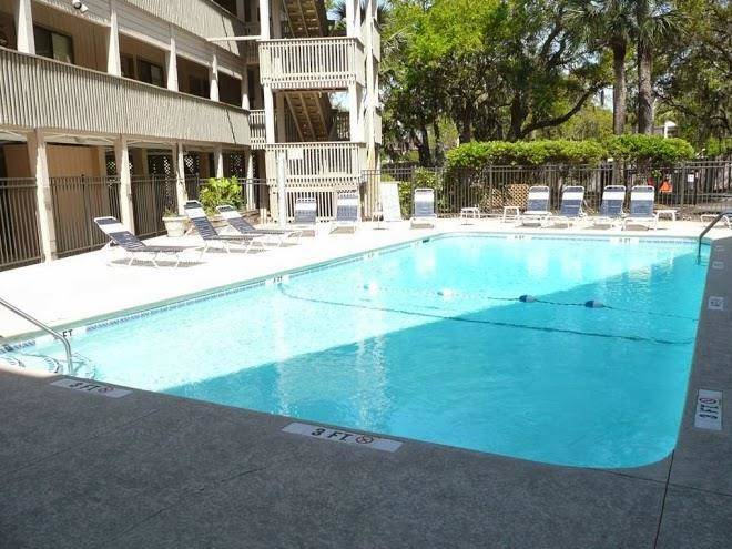 Surf court villas