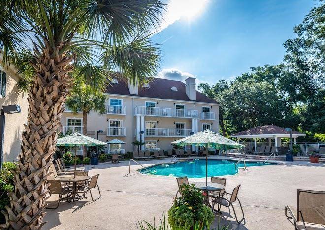 Palmera inn & suites