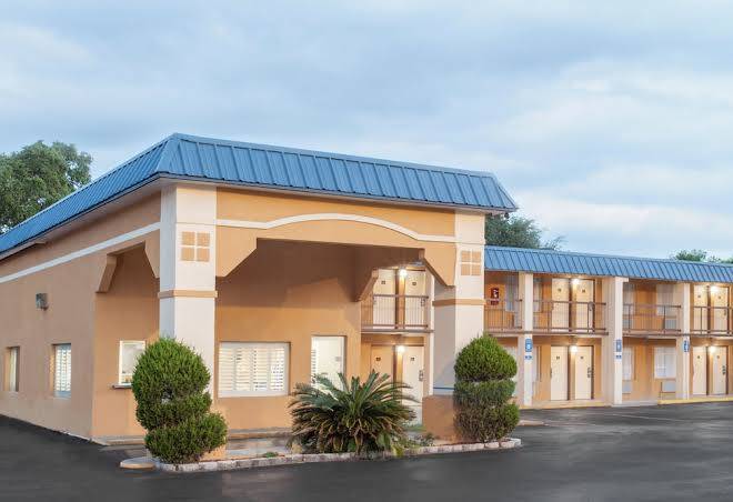 Super 8 by wyndham port royal beaufort