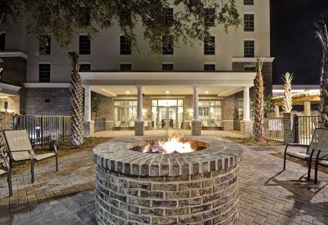 Hampton inn & suites charleston airport